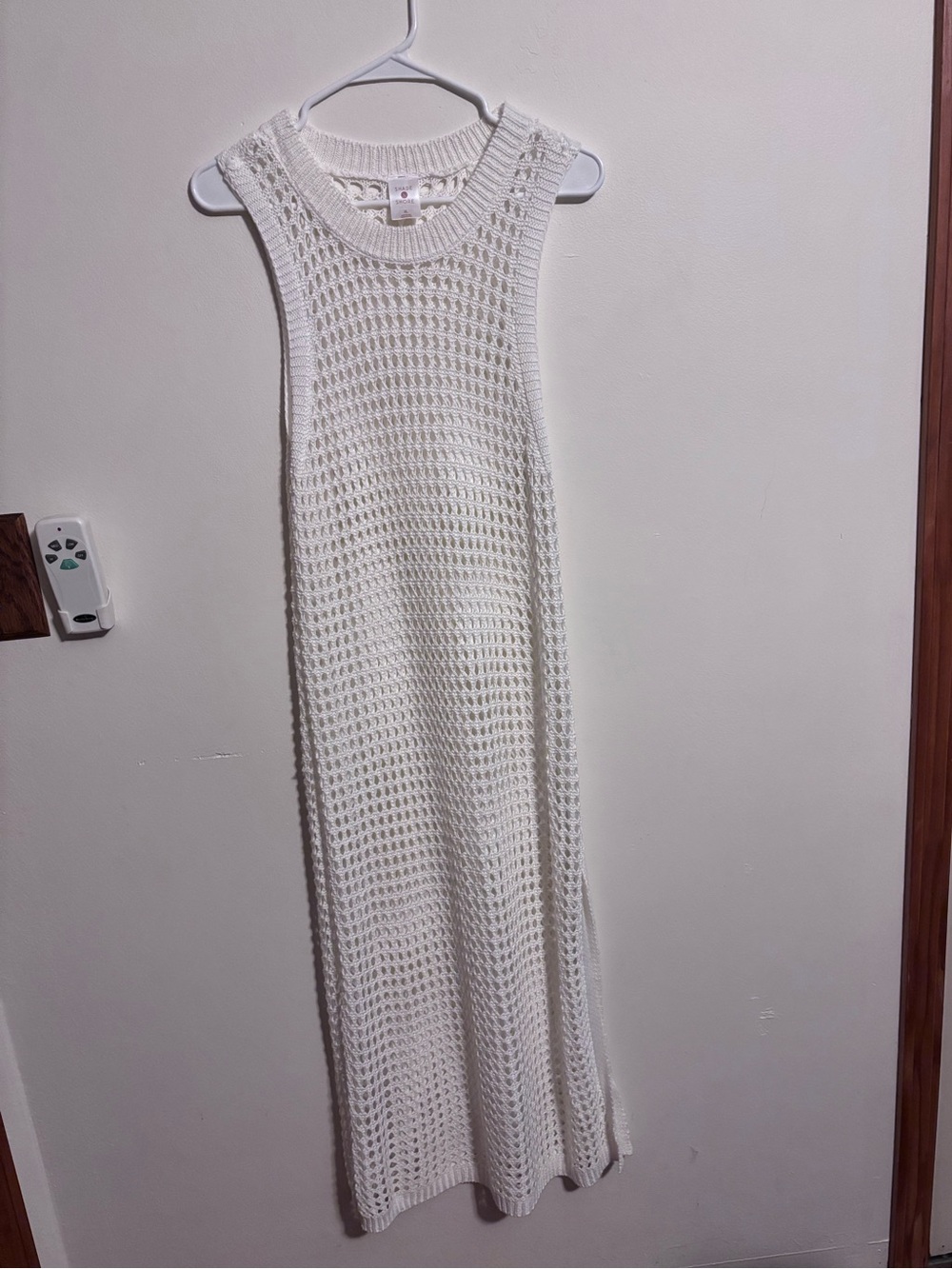 Swimsuit Coverup- White-Shade and Shore